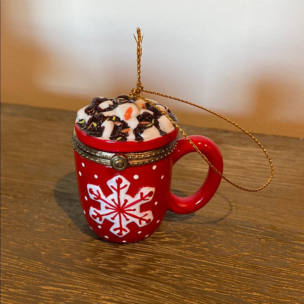 Red Snowflake Mug Gift Box Ornament